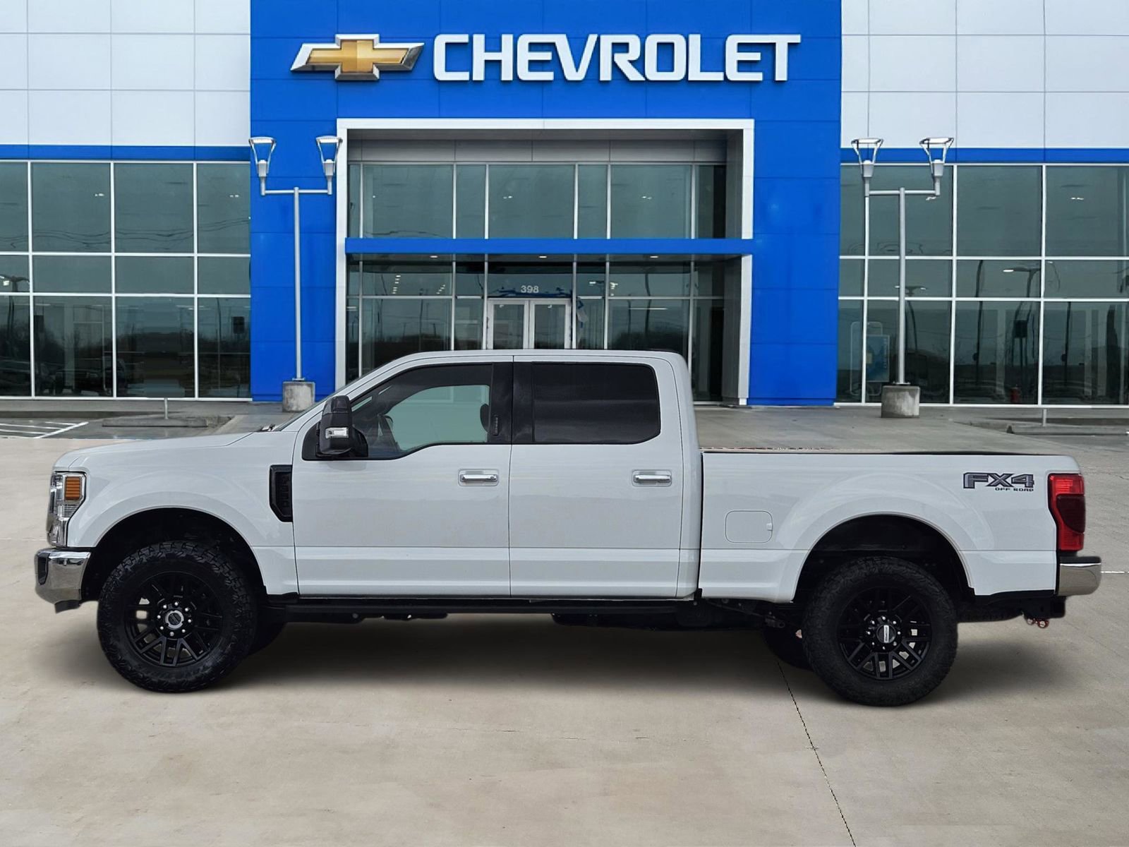 Used 2022 Ford F350 Lariat w/ Chrome Package image 3