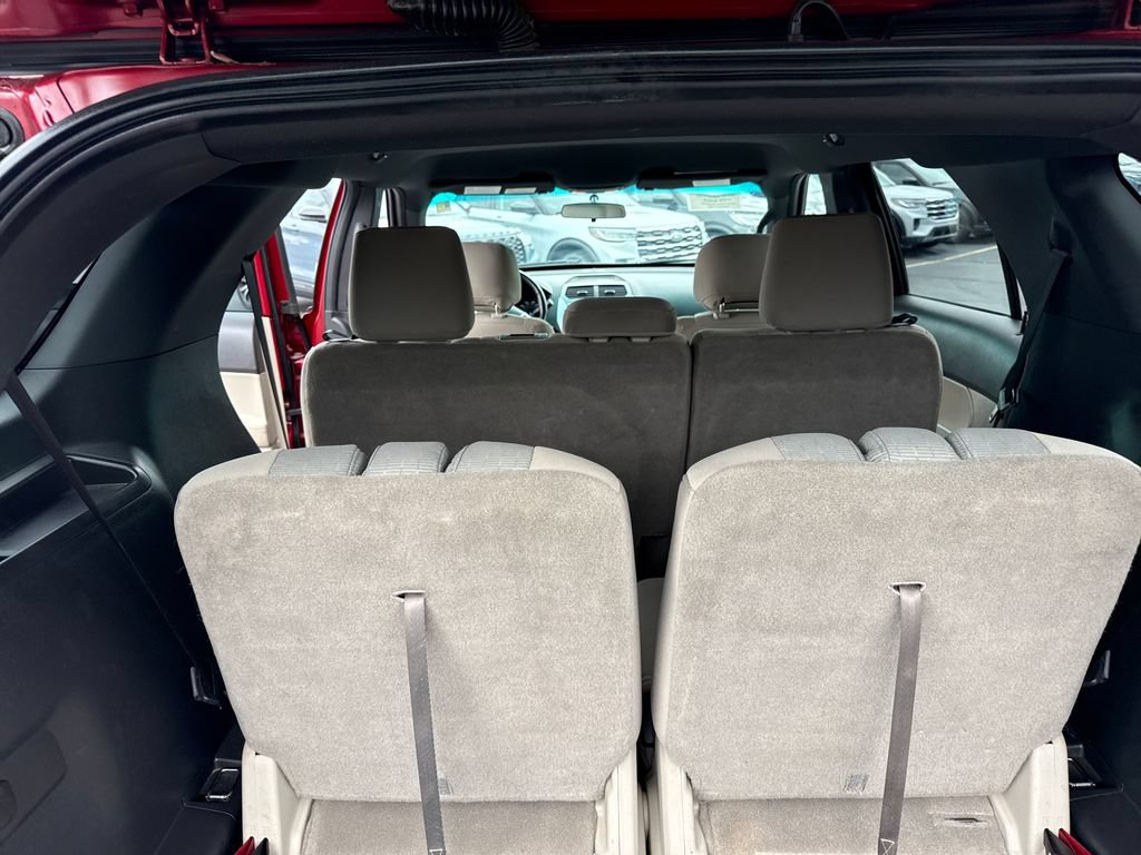 Used 2013 Ford Explorer XLT FWD image 28