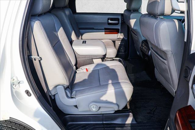 Used 2015 Toyota Sequoia Platinum AWD/4WD image 29