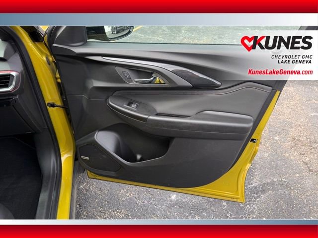 Used 2023 Chevrolet TrailBlazer RS w/ Sun and Liftgate Package image 21