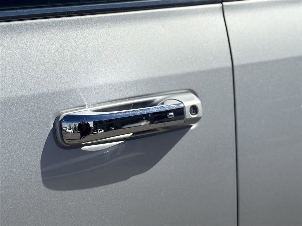 Used 2017 RAM 1500 Laramie Longhorn w/ Convenience Group image 9