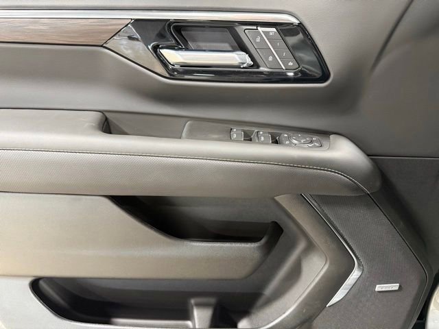 New 2026 Chevrolet Tahoe Premier w/ Sun And Tow Package AWD/4WD image 12