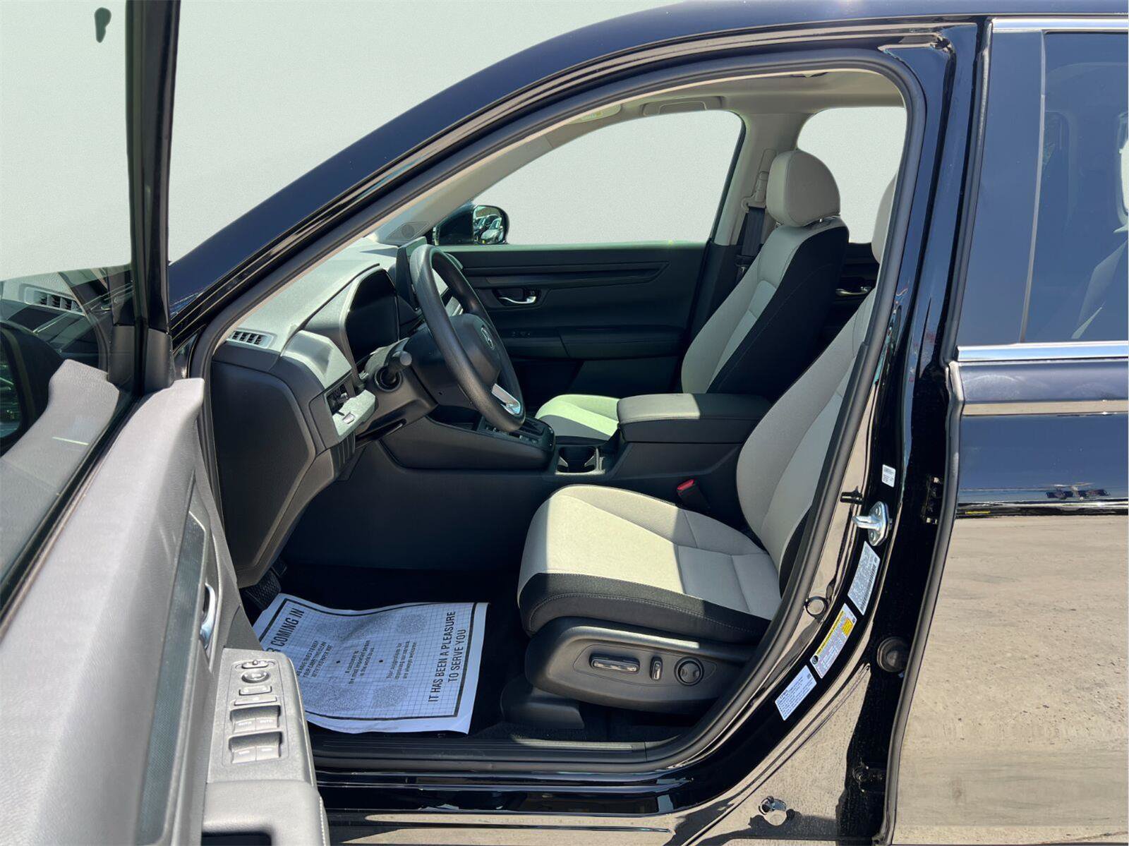 Used 2026 Honda CR-V EX image 9