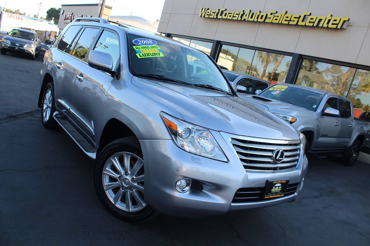 Used 2008 Lexus LX 570 4WD w/ Technology Pkg image 40