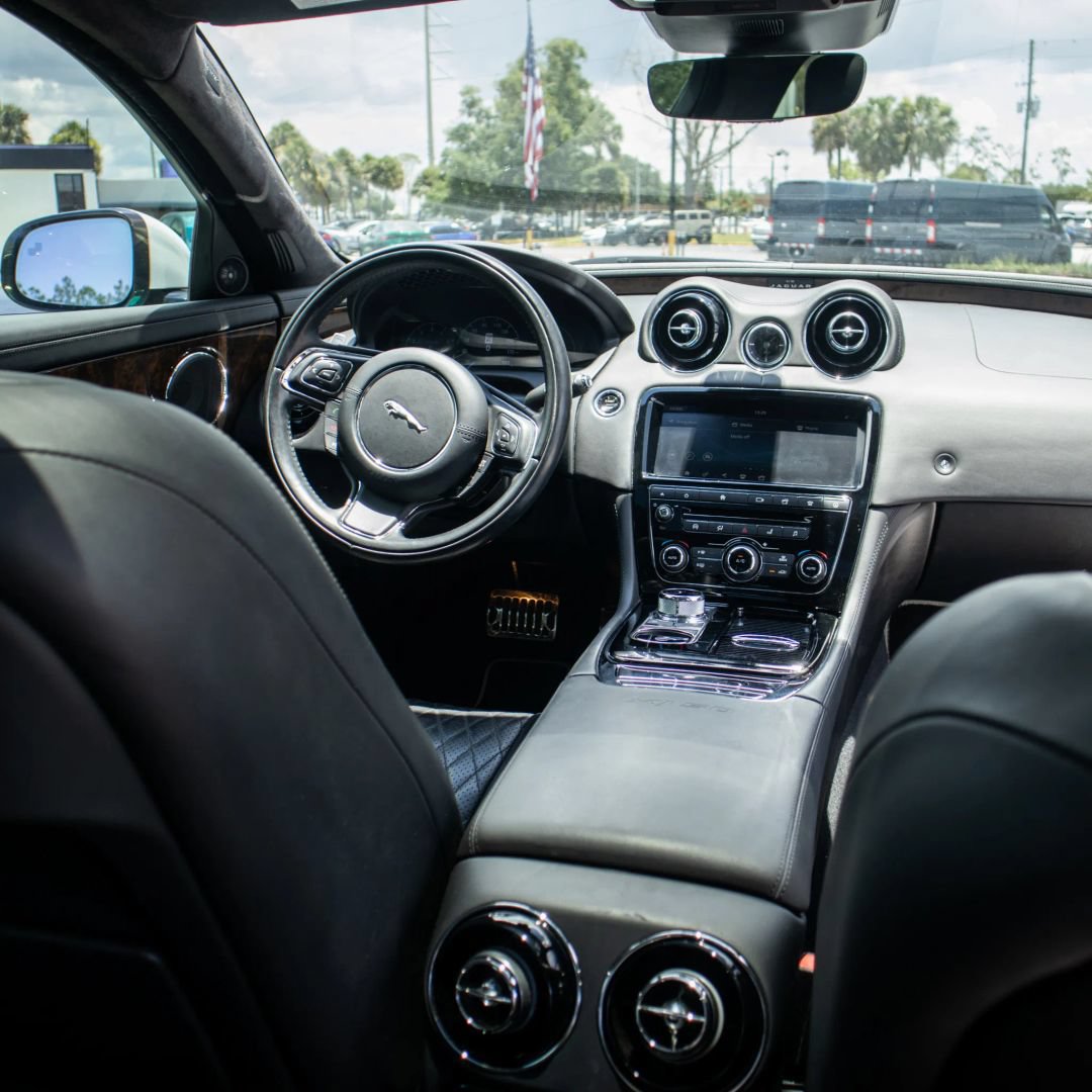 Used 2019 Jaguar XJ L Portfolio RWD image 16
