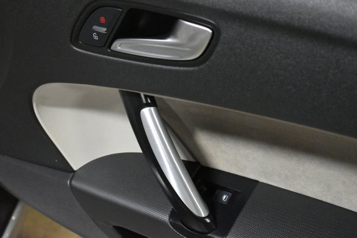 Used 2008 Audi TT 2.0T w/ Premium Pkg image 41