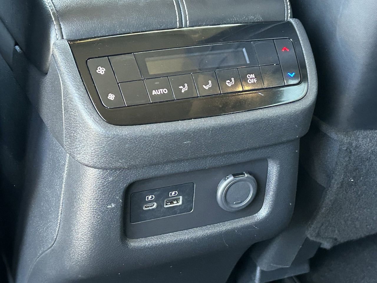 Certified 2023 INFINITI QX60 Luxe w/ Cargo Package image 17