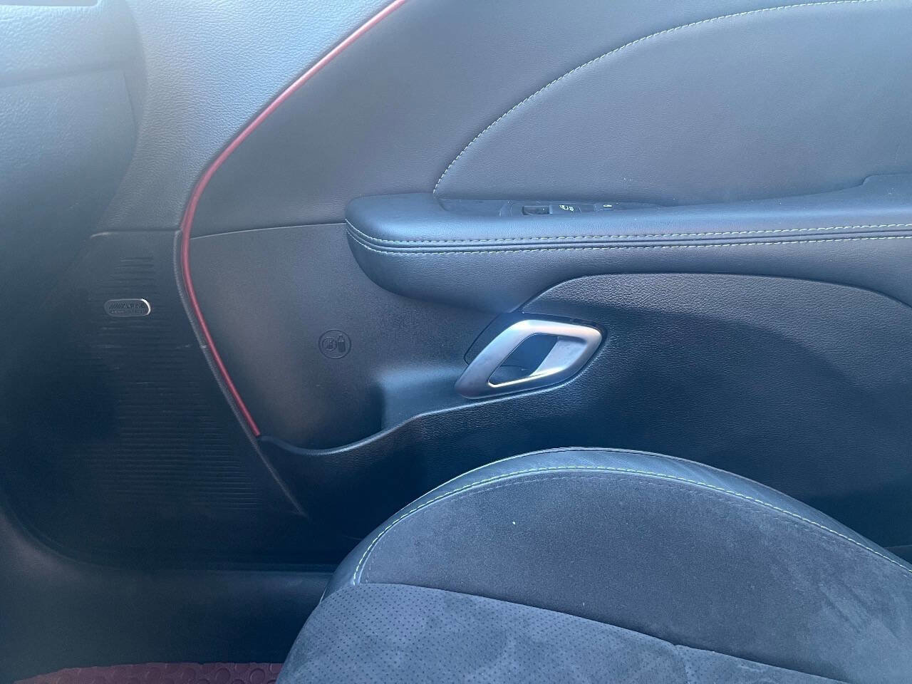 Used 2018 Dodge Challenger R/T Scat Pack w/ Leather Interior Group image 12