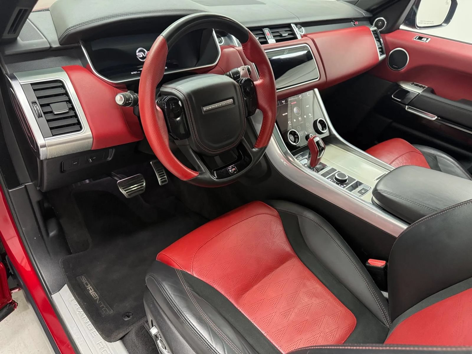 Used 2020 Land Rover Range Rover Sport SVR AWD/4WD image 11