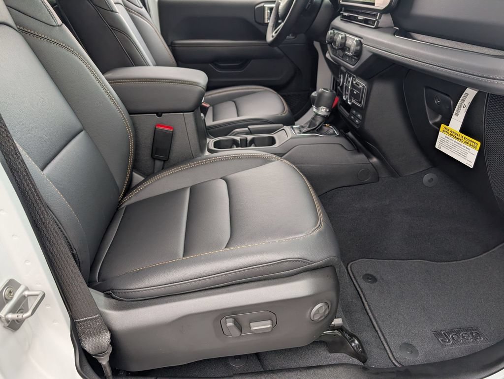 New 2026 Jeep Gladiator Sport AWD/4WD image 29