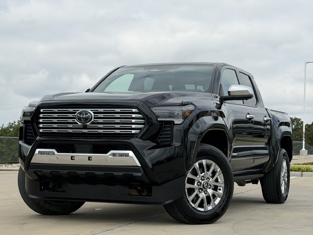 Used 2025 Toyota Tacoma Limited w/ Tow Tech Package AWD/4WD image 2