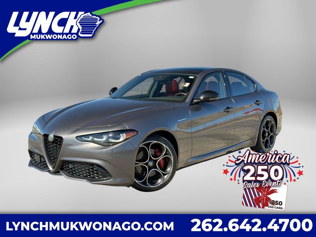 Used 2024 Alfa Romeo Giulia Veloce AWD/4WD image 1