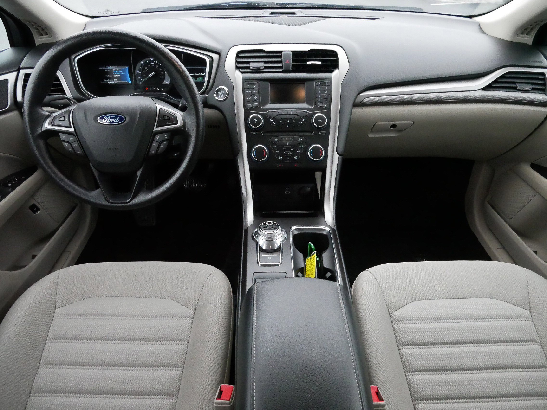 Used 2018 Ford Fusion SE image 10