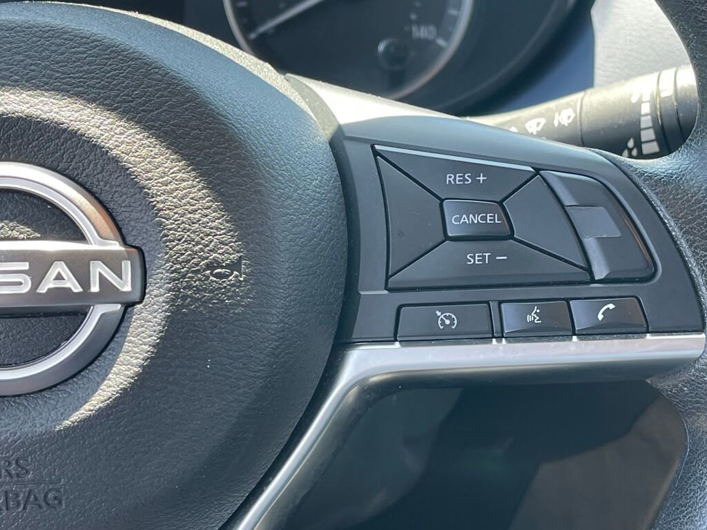 Used 2023 Nissan Versa SV FWD image 16