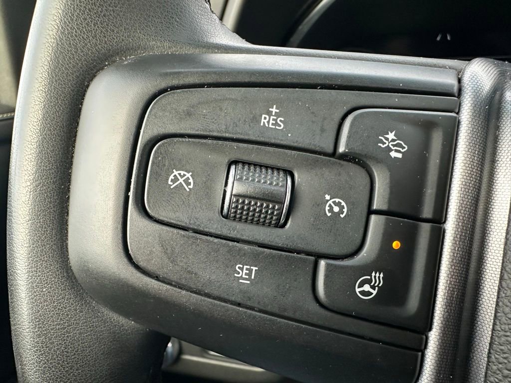 Used 2023 GMC Yukon SLT image 35