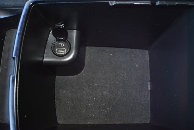 Used 2019 Kia Sorento LX image 28