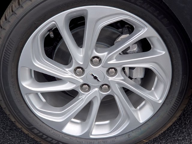 New 2027 Chevrolet Bolt LT w/ Comfort Package FWD image 8