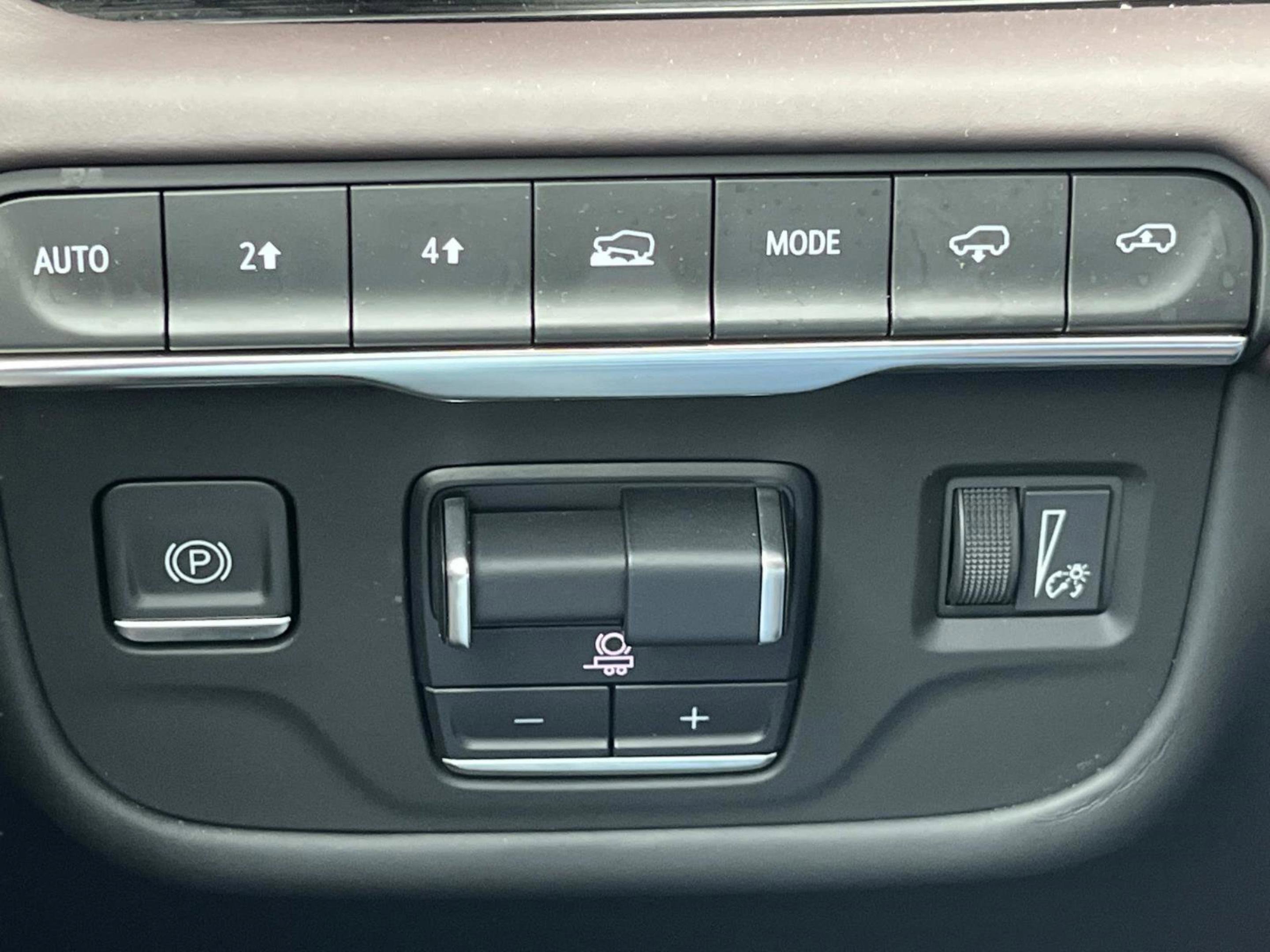 Used 2022 Cadillac Escalade Sport Platinum AWD/4WD image 34