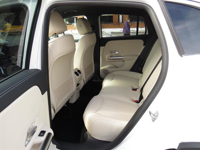 Used 2025 Mercedes-Benz GLA 250 4MATIC image 19