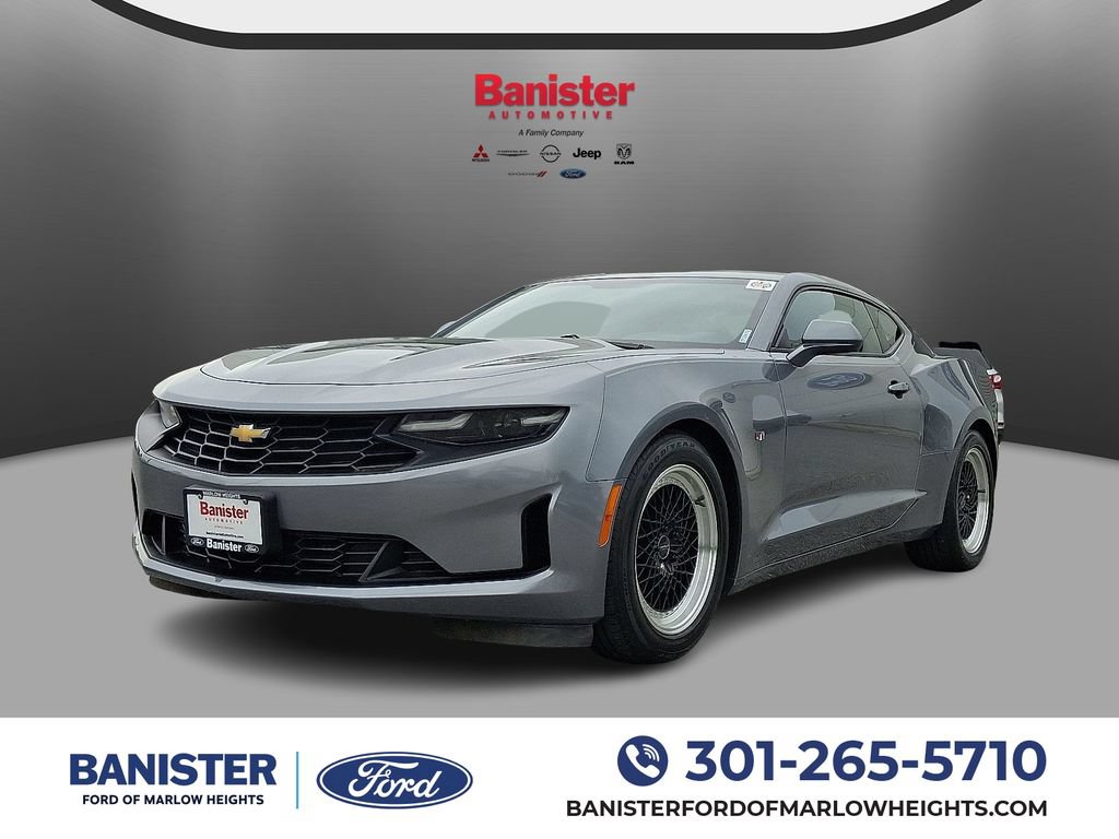Used 2019 Chevrolet Camaro LT w/ Technology Package RWD image 1