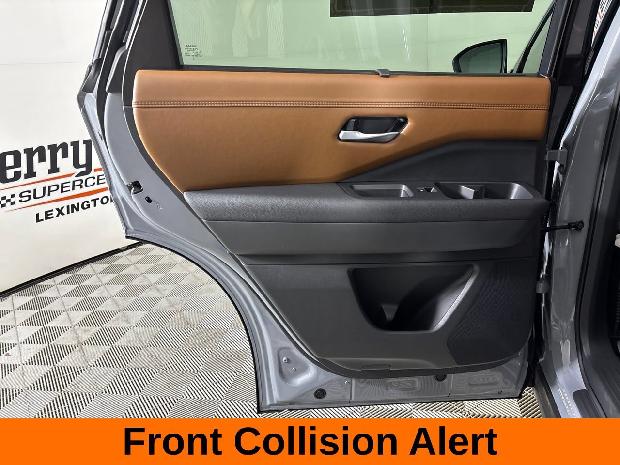 Used 2025 Nissan Pathfinder Platinum w/ Cargo Package FWD image 25