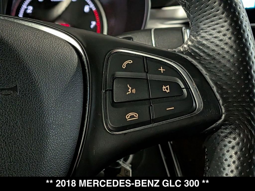 Used 2018 Mercedes-Benz GLC 300 4MATIC image 7