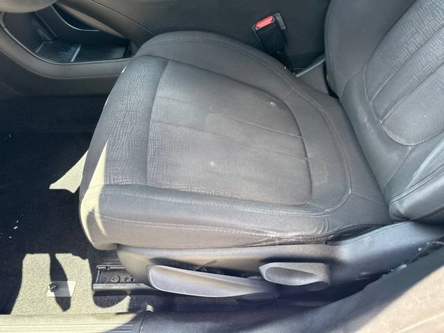 Used 2015 Chrysler 200 Limited FWD image 10