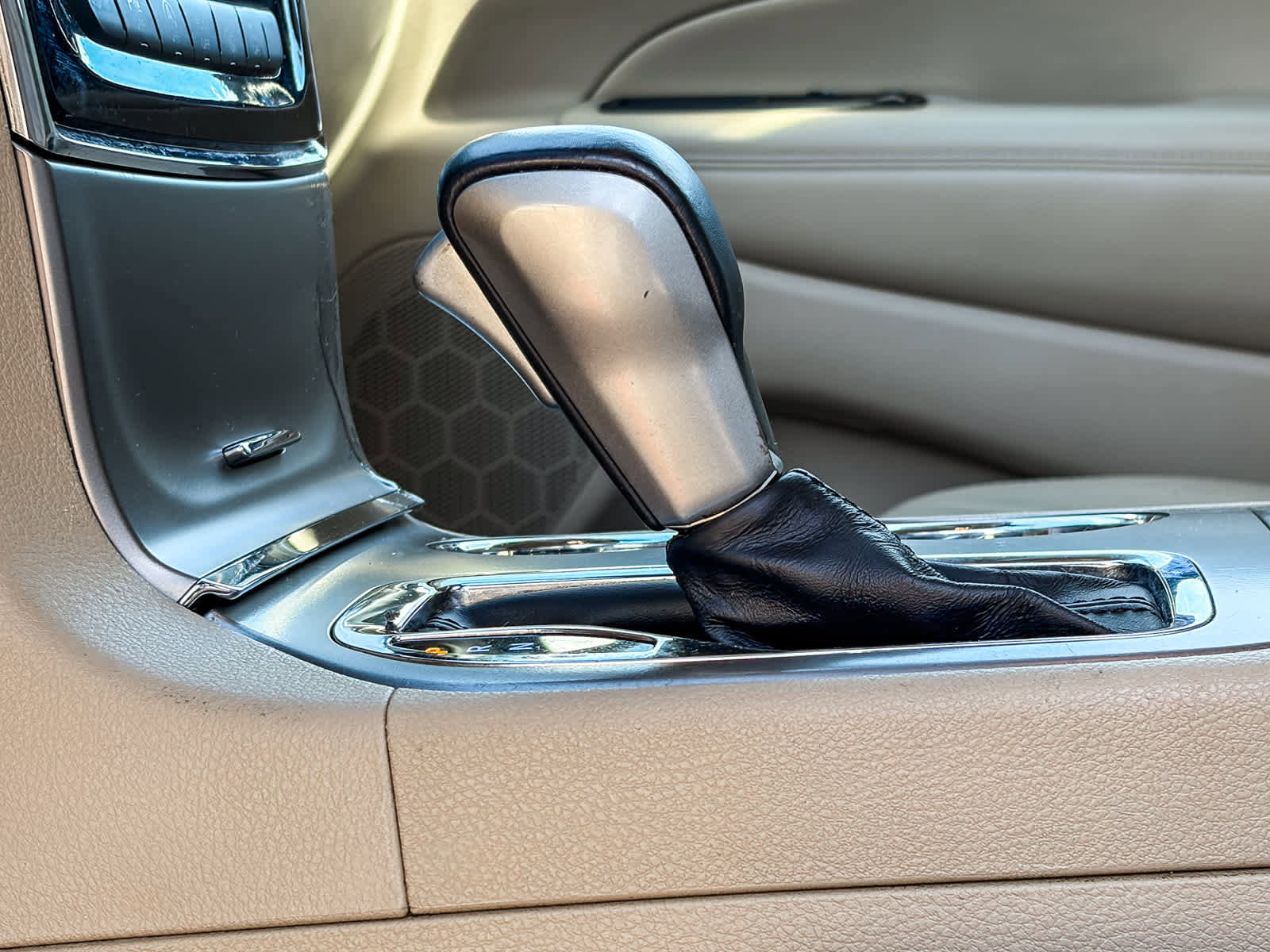 Used 2019 Jeep Grand Cherokee Limited image 22