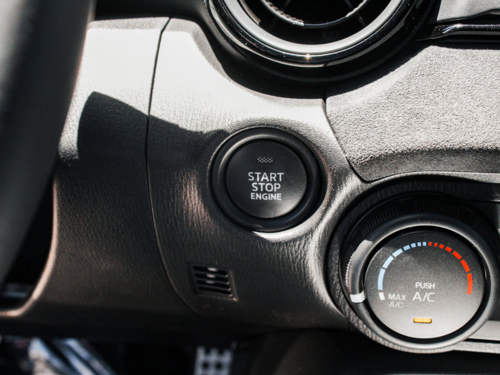 New 2026 MAZDA MX-5 Miata RF Club w/ Interior Package RWD image 19