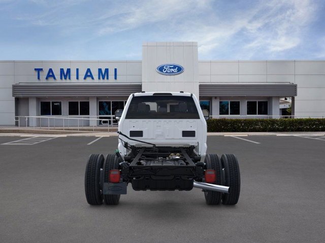 New 2026 Ford F450 2WD Crew Cab Super Duty image 5