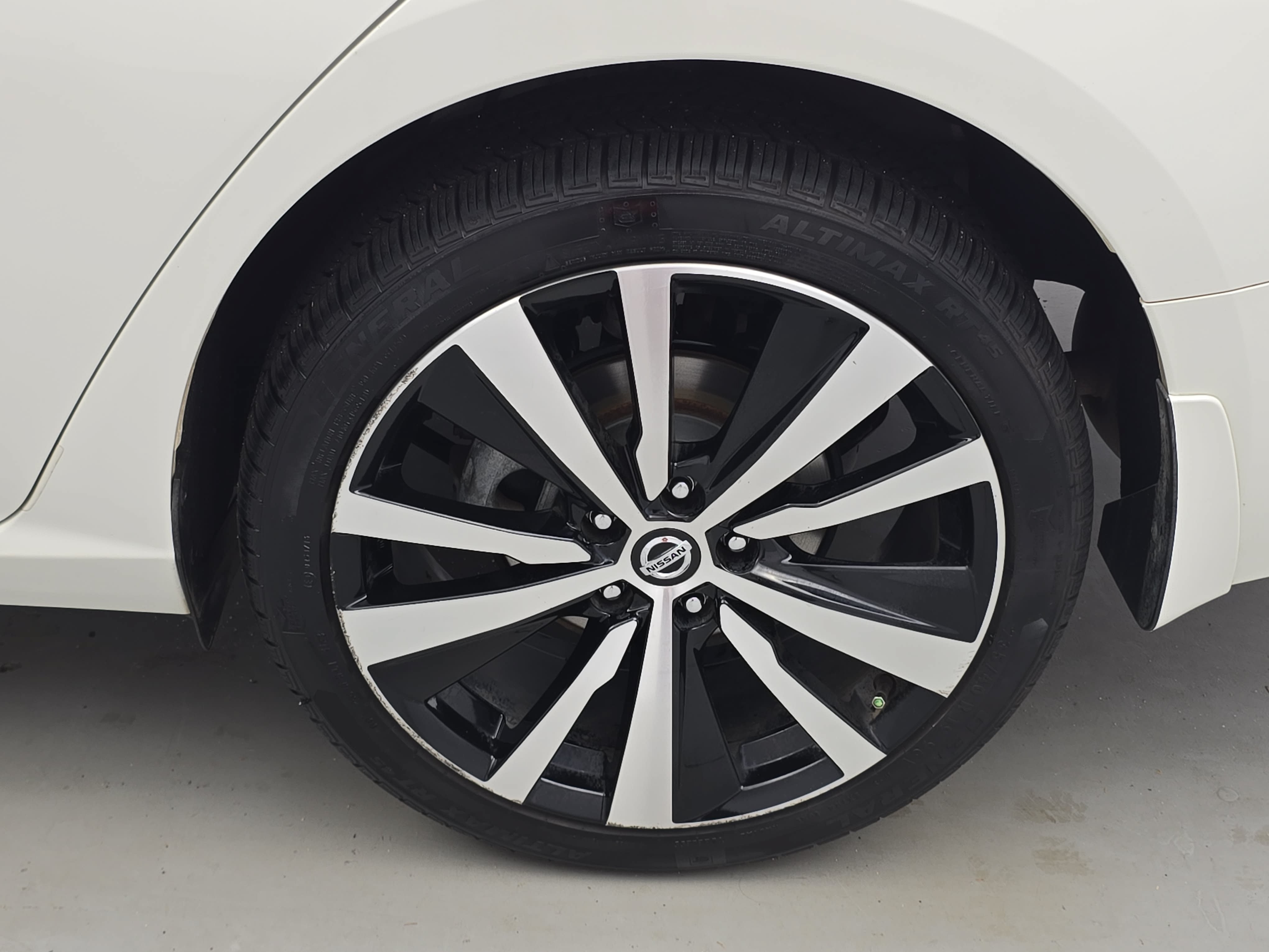 Certified 2022 Nissan Altima 2.5 SR AWD/4WD image 31