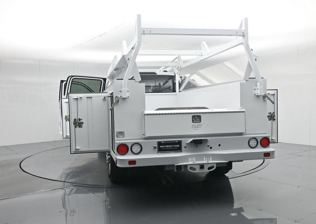 New 2026 Ford F350 XL w/ XL Chrome Package RWD image 37