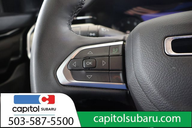 Used 2025 Jeep Compass Limited AWD/4WD image 17