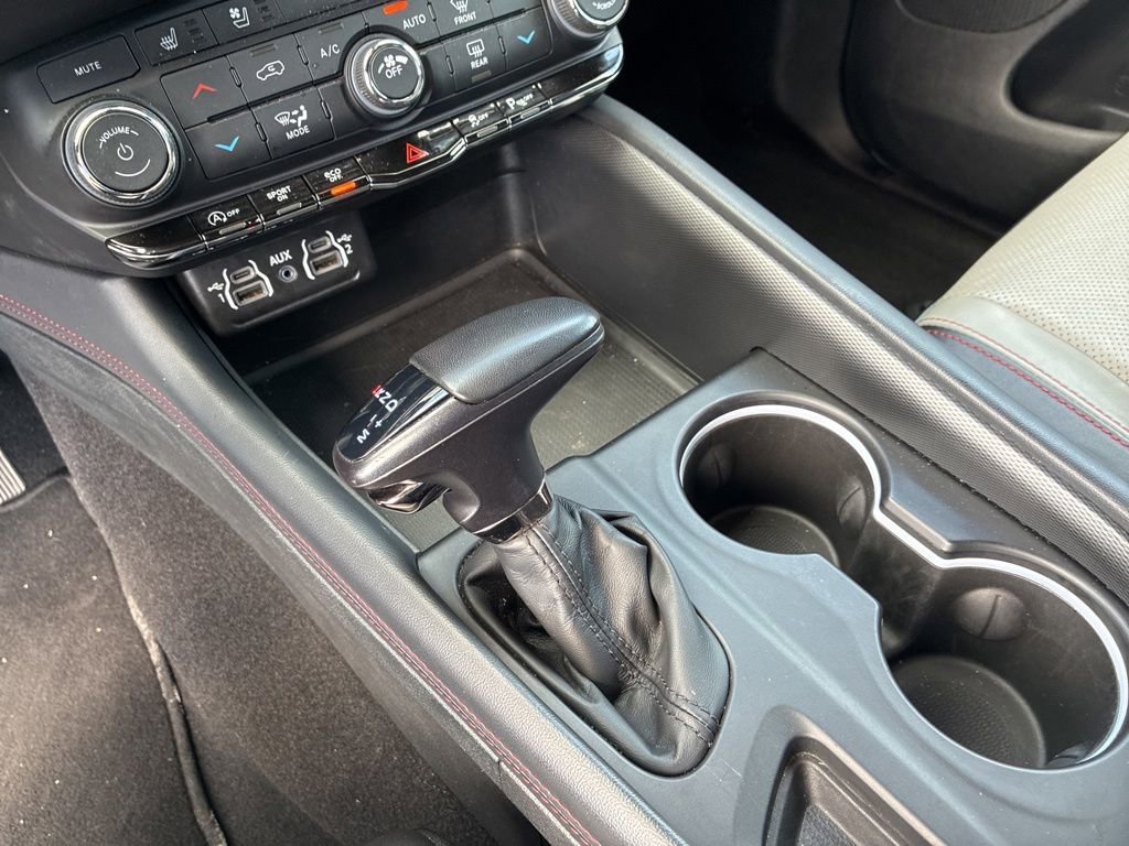 Used 2024 Dodge Durango GT AWD/4WD image 14