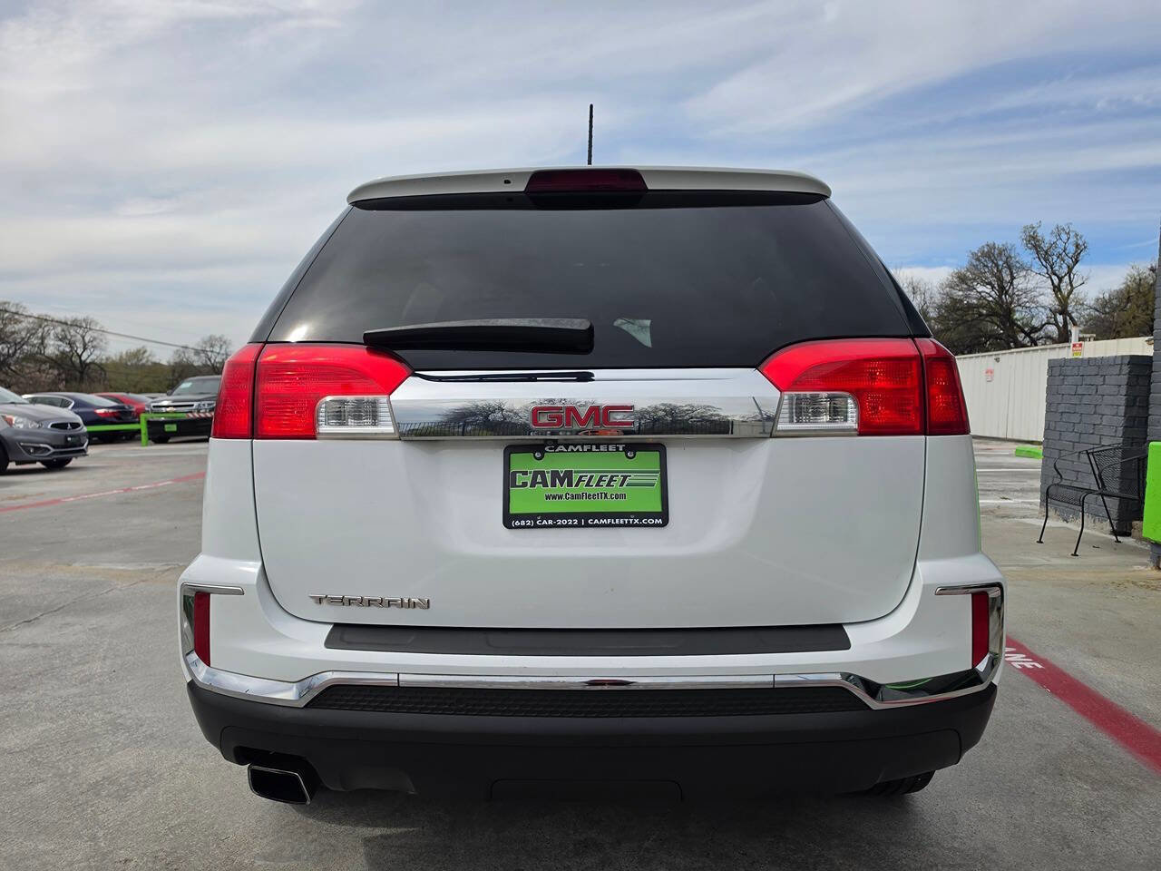 Used 2017 GMC Terrain SLT image 16