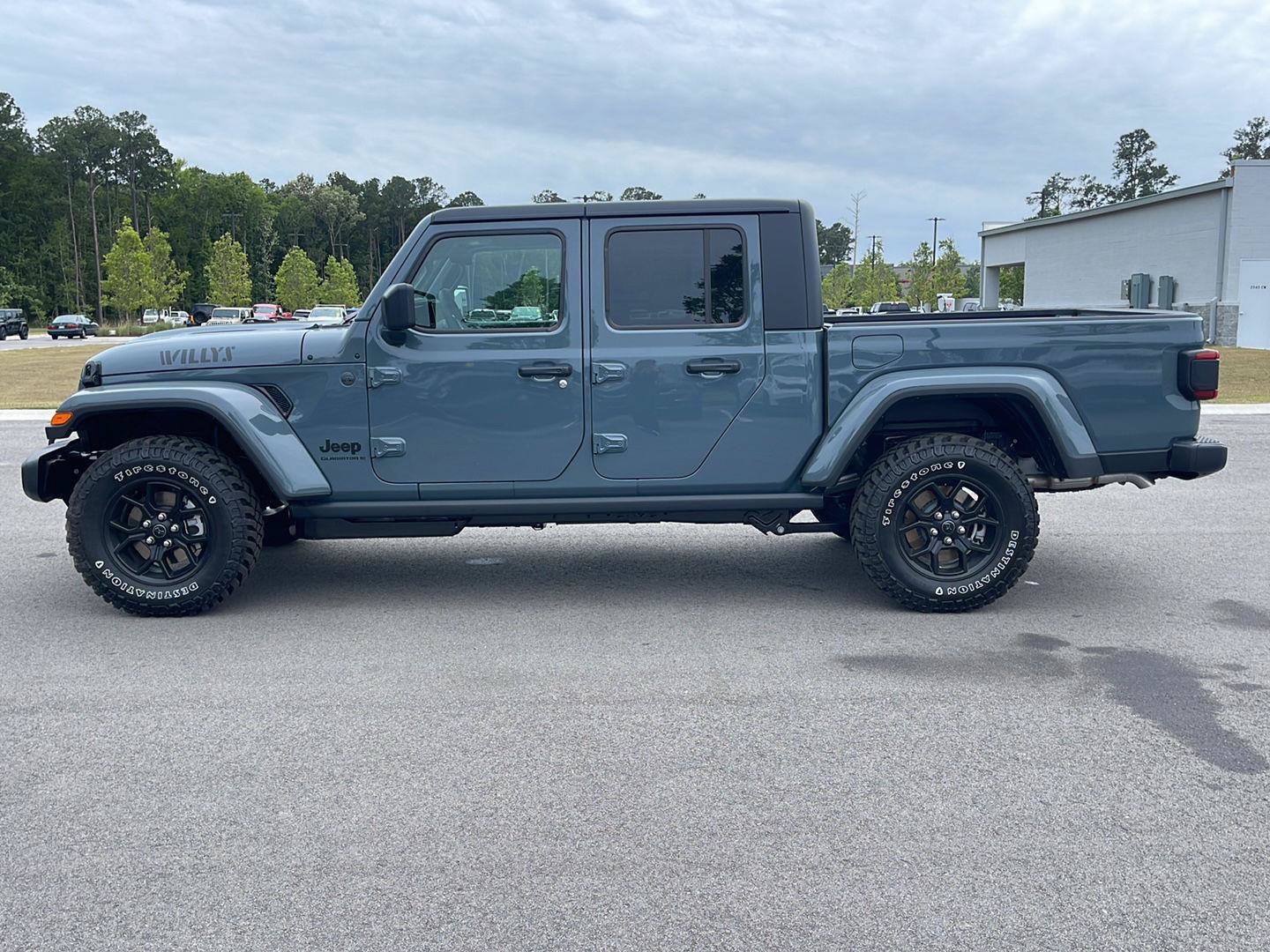 New 2026 Jeep Gladiator Sport AWD/4WD image 4