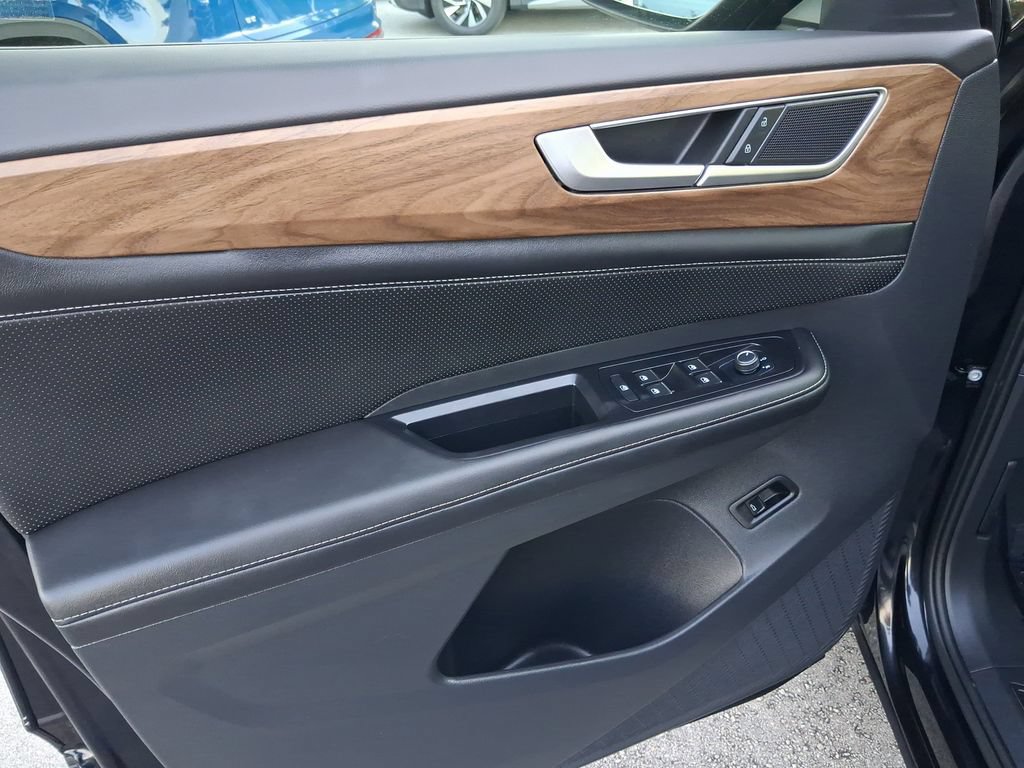 Certified 2024 Volkswagen Atlas SE FWD image 16