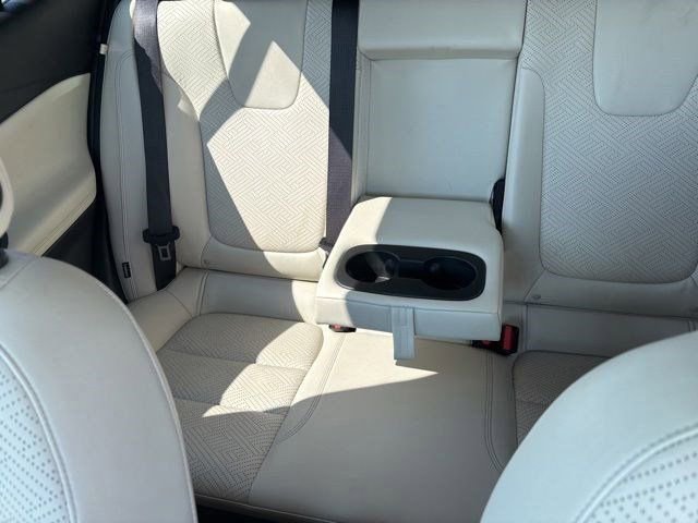 Used 2020 Buick Encore GX Essence FWD image 29