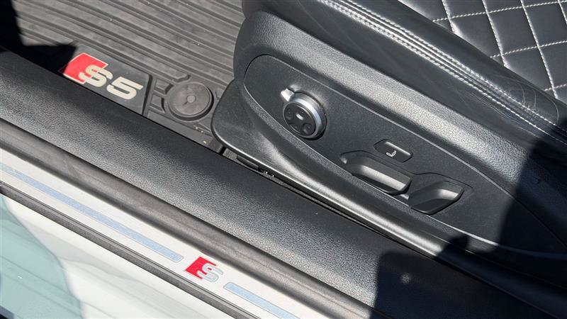 Used 2020 Audi S5 Premium Plus w/ Premium Plus AWD/4WD image 25