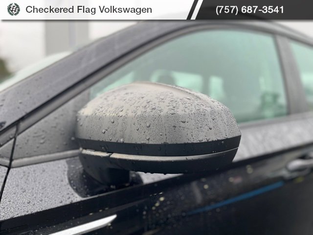 Used 2023 Volkswagen Taos S image 2