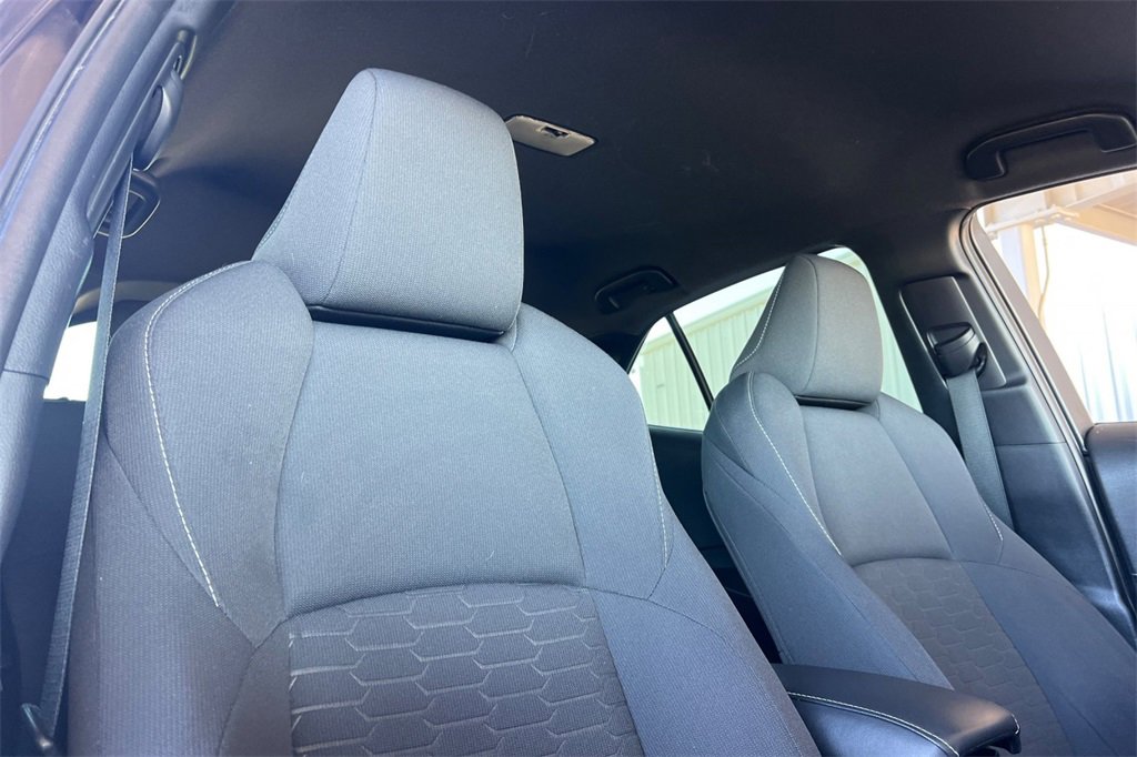 Used 2021 Toyota Corolla XSE image 19