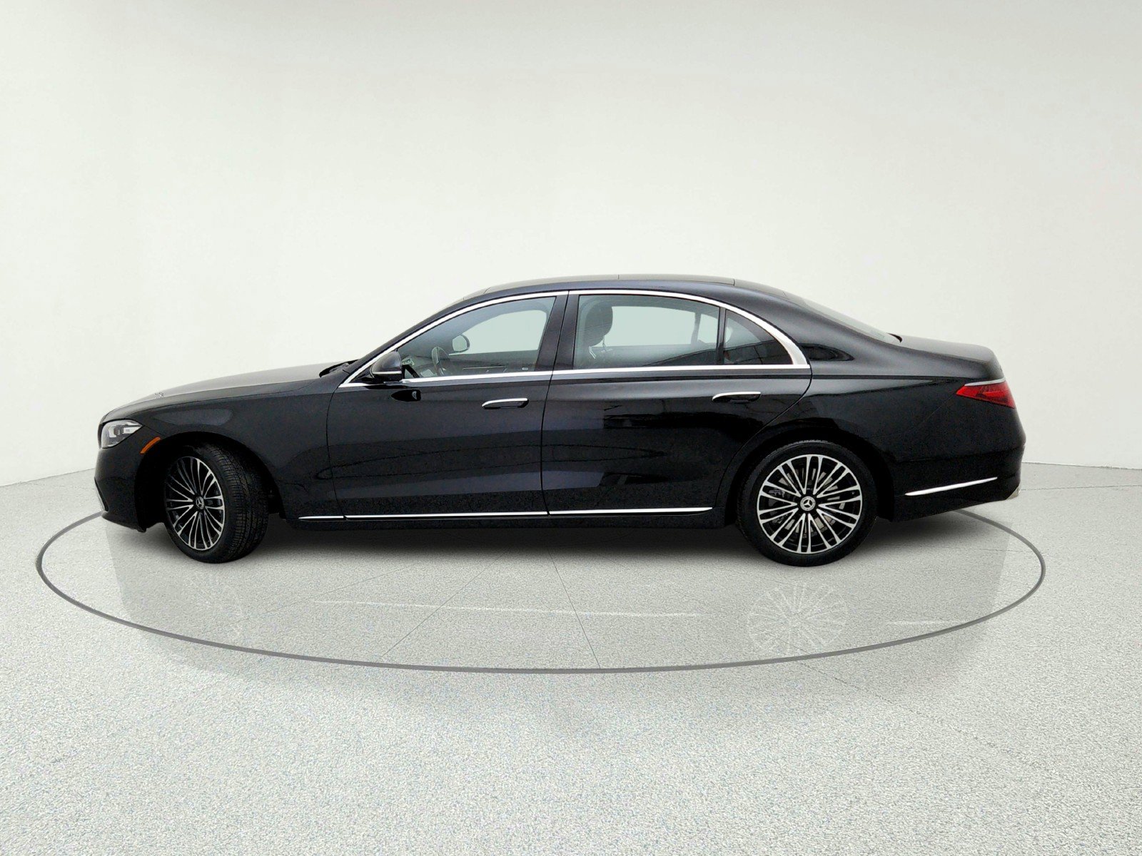 Certified 2026 Mercedes-Benz S 500 4MATIC image 14