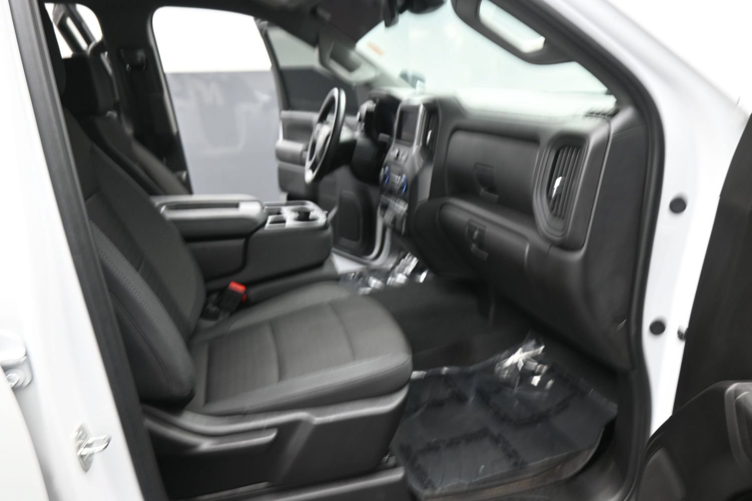 Used 2024 Chevrolet Silverado 2500 Custom w/ Custom Value Package AWD/4WD image 21