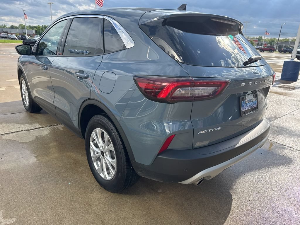 Used 2023 Ford Escape Active w/ Tech Pack #2 AWD/4WD image 6