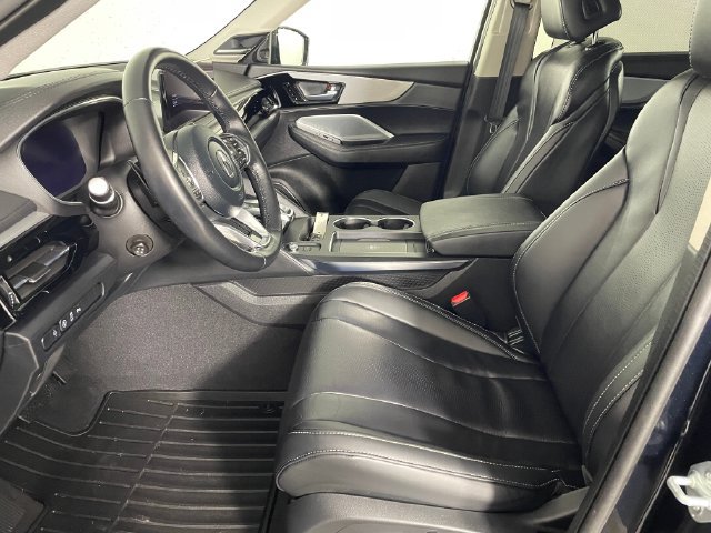 Used 2025 Acura MDX w/ Technology Package AWD/4WD image 2