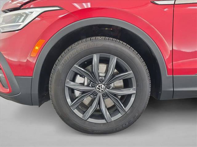 Used 2024 Volkswagen Tiguan SE FWD image 26