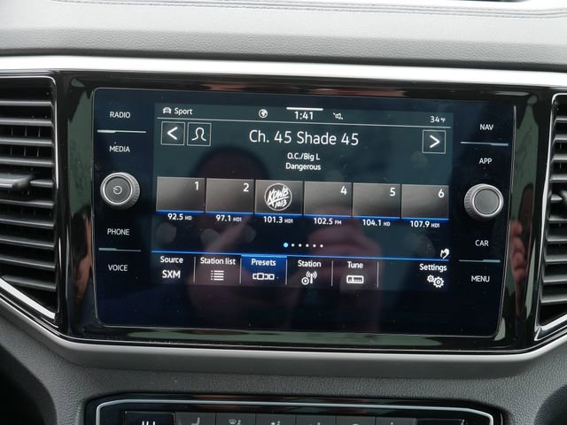 Certified 2023 Volkswagen Atlas Cross Sport SEL R-Line image 30