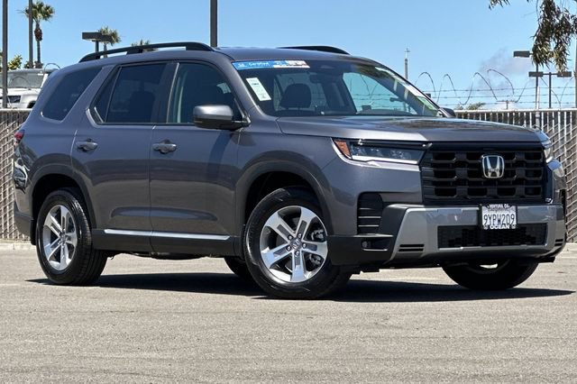 Certified 2026 Honda Pilot EX-L image 2