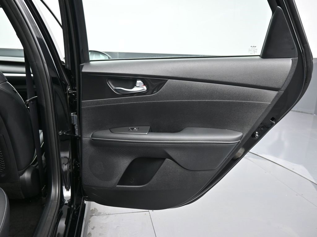 Used 2024 Kia Forte GT-Line w/ GT-Line Premium Package image 37