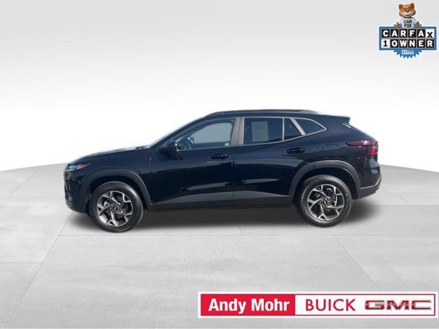 Used 2025 Chevrolet Trax LT w/ Driver Confidence Package FWD image 9